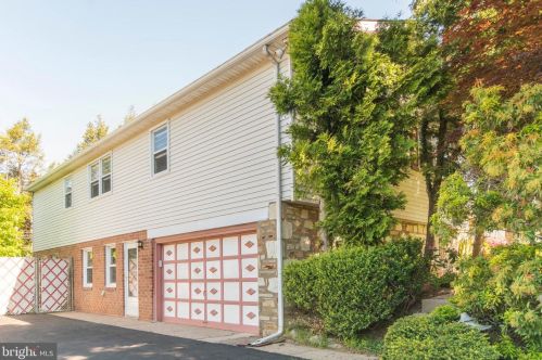 204 Parkview Rd, Cheltenham, PA 19012-1019