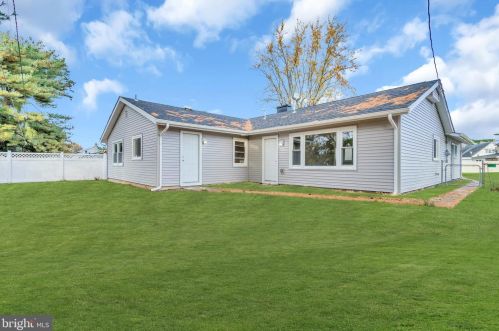 9 Snowflower Ln, Willingboro NJ  08046-1012 exterior