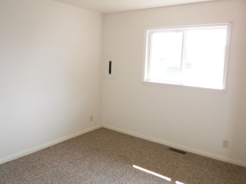 916 Parkway Ct, Two Rivers WI  54241-3342 exterior