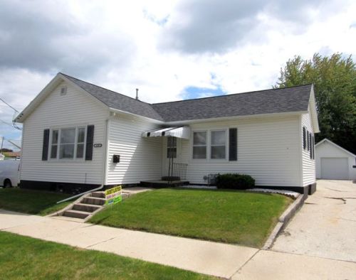 1109 23 St, Manitowoc WI  54220-2447 exterior
