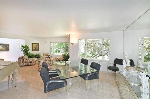 19 Montrose Pl, Huntington Station NY 11747-3403 exterior