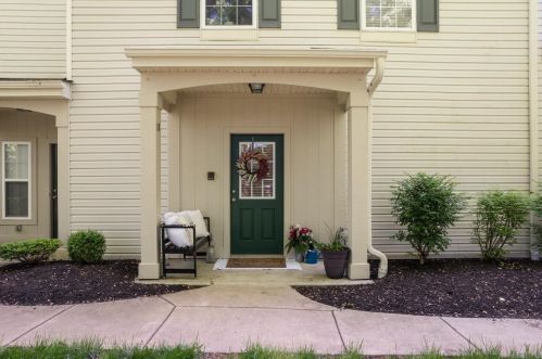 18 Broadwood Ln, Amelia, OH 45102-2192