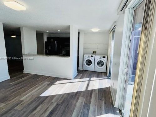 11250 16th Ct, Hollywood FL 33026-4418 exterior