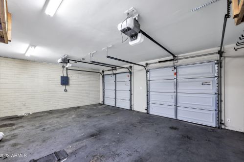 7142 12 St, Phoenix AZ 85022-3801 exterior