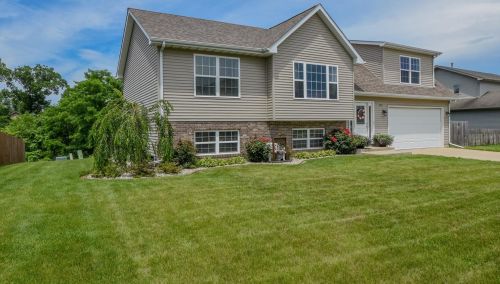 6712 127th Pl, Cedar Lake, IN 46303-7123