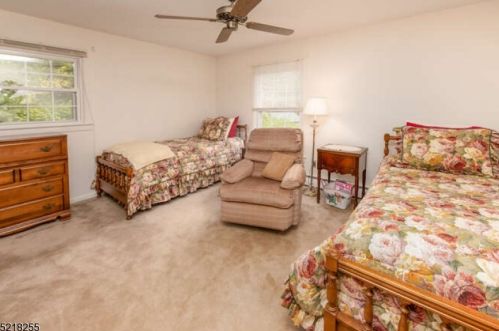 23 Binnacle Ave, West Milford Lakes, NJ 07480-4814