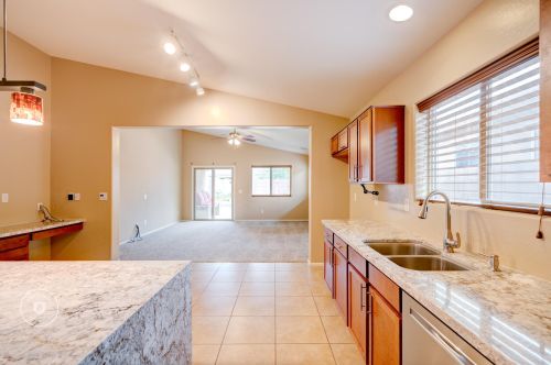 8815 Pioneer St, Tolleson AZ  85353-8622 exterior