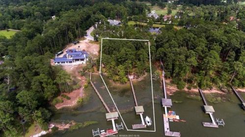15 Laurel Spring Rd, Bluffton, SC 29909-3115