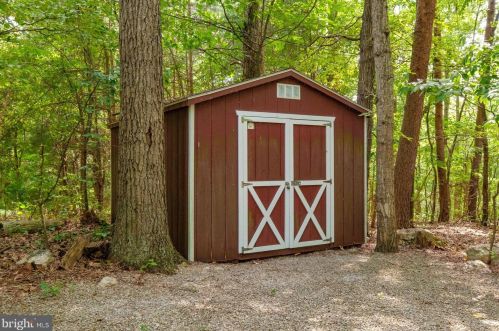 241 Blue Smoke Ln, New Market VA  22844-3815 exterior