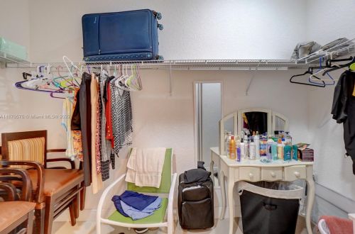 160 Saratoga Ave, Fort Pierce FL  34953-5974 exterior