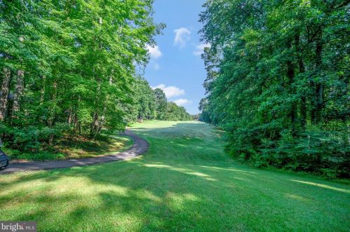 102 Eagle Ct, Locust Grove, VA 22508-5432