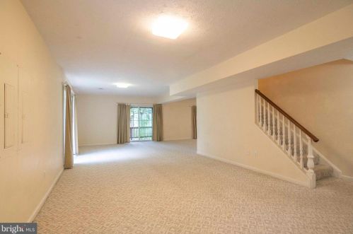 160 Manor Dr, Edinburg VA  22824-3579 exterior