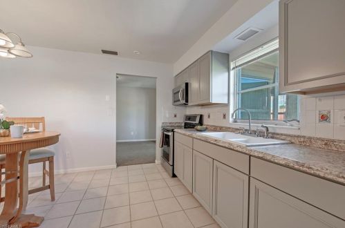 17 Alabama Rd, Lehigh Acres FL  33974-9461 exterior