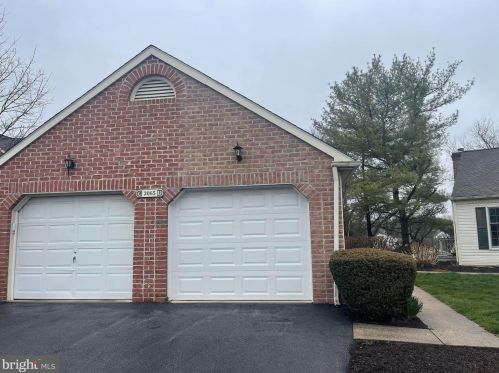 2065 Raleigh Rd, Hummelstown PA  17036-8746 exterior