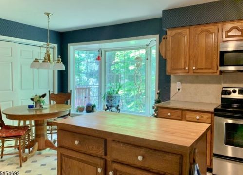 97 Bald Eagle Rd, Hackettstown NJ  07840-2824 exterior