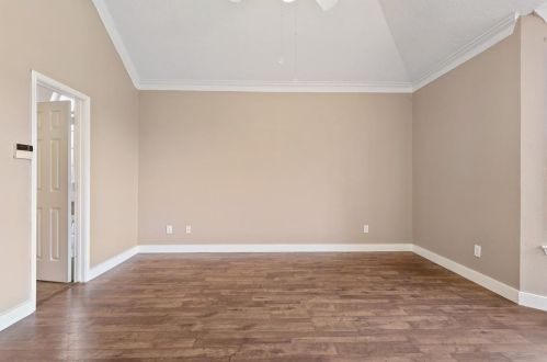 1020 Hampshire Ln, Cedar Hill TX 75104-4109 exterior