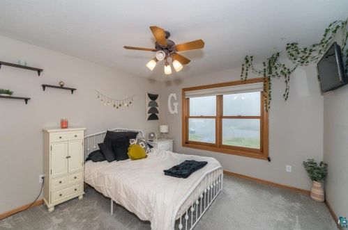 5382 Roosevelt Dr, Duluth MN  55811-3678 exterior