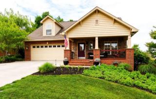1313 Belleau Dr, Maryville, TN 37804-6216