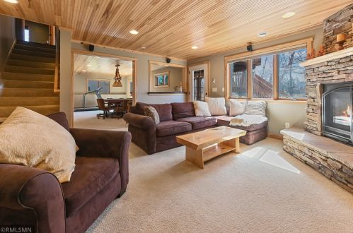 1306 16th Ave, Columbus MN  55025 exterior