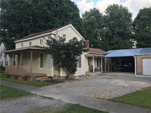 127 2nd St, Waterford, PA 16441-9716