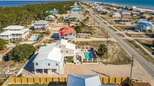 765 Gulf Bch Dr, Saint George Island FL  32328-3112 exterior