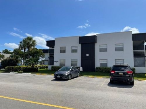 988 Normandy U, Delray Beach FL  33484-7945 exterior