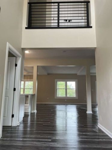 1659 Citation Dr, Library, PA 15129-8831
