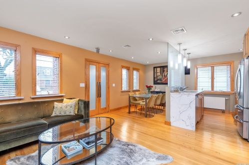 53 Webster St, Floral Park NY  11001-3609 exterior