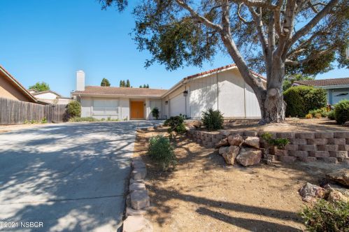 4238 Wisteria Ct, Santa Maria, CA 93455-3417