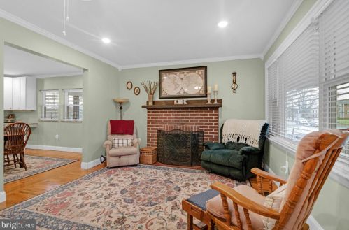 525 Park Blvd, Tavistock NJ  08033-2938 exterior