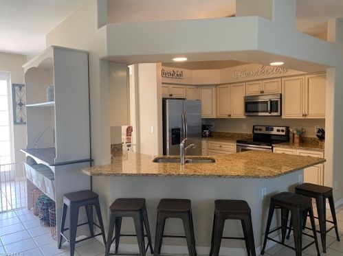 210 13th Ave, Cape Coral, FL 33909-2690