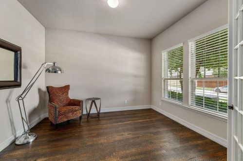 1155 Sunlight Dr, Lewisville TX  75028-4051 exterior