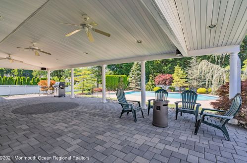 142 Serpentine Dr, Morganville NJ  07751-1400 exterior