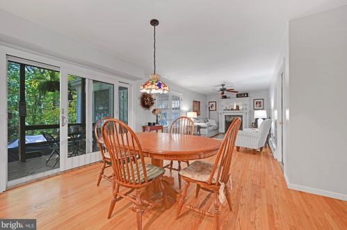 826 Pinewood Dr, Primrose PA 17901-9544 exterior