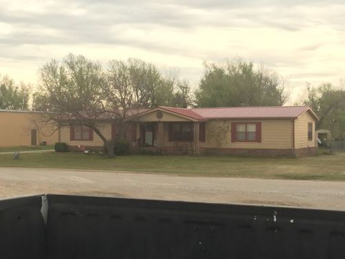 311 Main St, Kremlin, OK 73753-6035