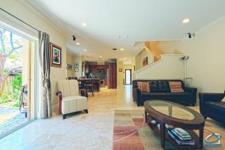 3180 Day Ave, Miami FL  33133-5140 exterior