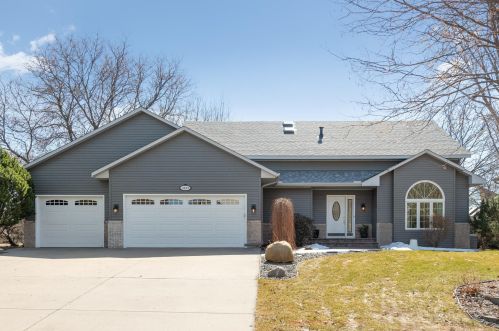 11847 Alder St, Minneapolis, MN 55448-2427