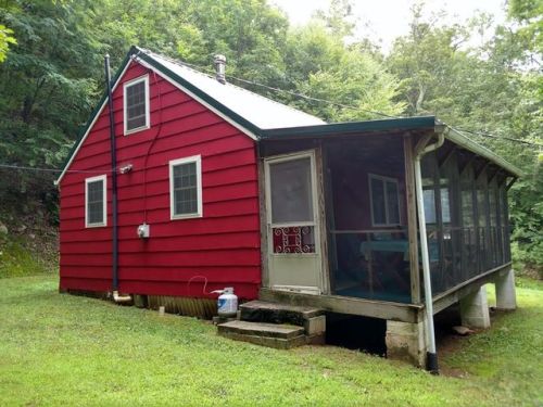 18729 Heavner Ln, Maddensville, PA 17243-9404