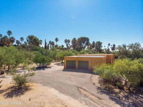 6290 Oasis Ct, Tucson, AZ 85704-2831
