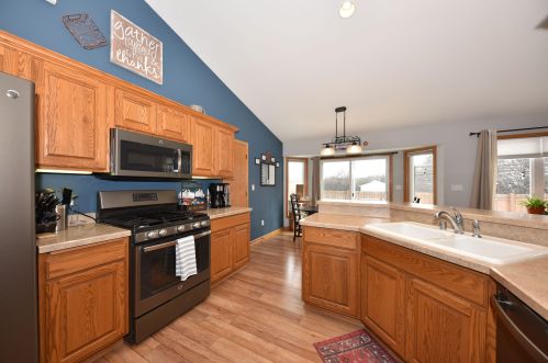 5830 121, Milwaukee WI 53227-3878 exterior