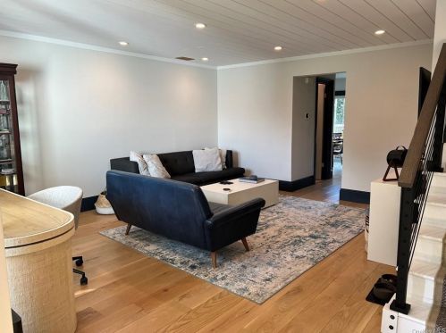 255 Homestead Village Dr, Warwick NY  10990-4221 exterior