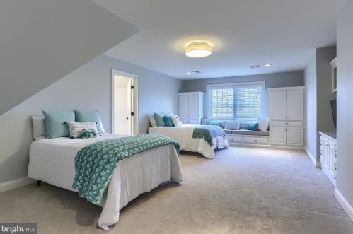 644 Southridge Dr, Navy Sup Dpt PA  17055-6025 exterior