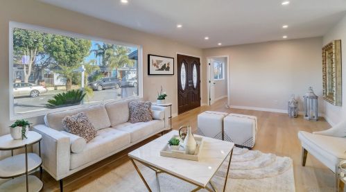 4190 Datcho Dr, San Diego CA 92117-4621 exterior