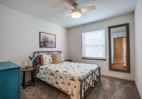 703 Cottonwood Dr, Richardson TX  75080-4715 exterior