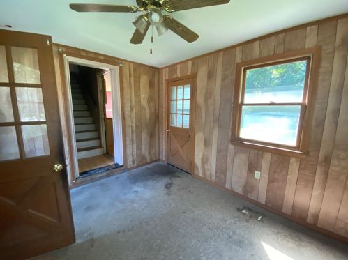 26 Budron Ave, Salem, NH 03079-4447