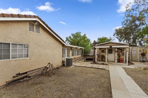 5378 Golden Ave, Riverside CA  92505-2417 exterior