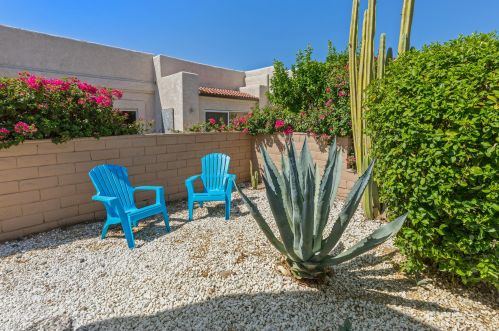 48118 Via Hermosa, La Quinta CA  92253-2227 exterior