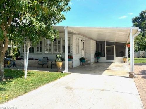 26783 Stardust Dr, Bonita Springs, FL 34135-5312