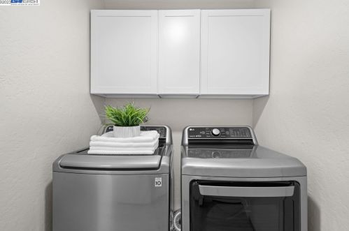 1455 Hudson Way, Livermore CA  94550-5550 exterior