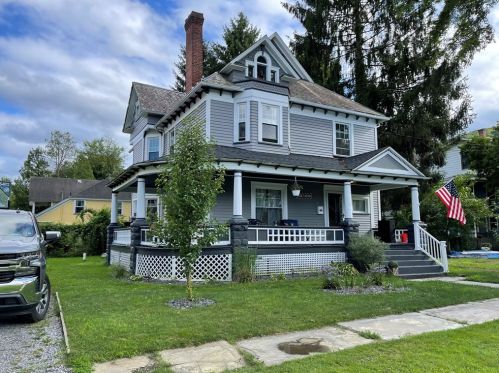 311 10th St, Franklin PA  16323-1150 exterior